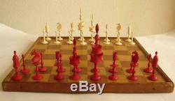 TOP 19th Cent. Bone chess set red /white incl box Selenus Germany King 11 cm