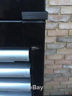 Halfords Industriial Tool Coffre Set Cylindre Noir Et Top Box