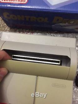 Nintendo Nes Control Deck Ensemble De Console Top Loading Rare Nes-101 Loader With Box