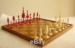 Top 19ème Siècle Jeu D'échecs En Os Rouge / Blanc Avec Boîte Selenus Germany King 11 CM